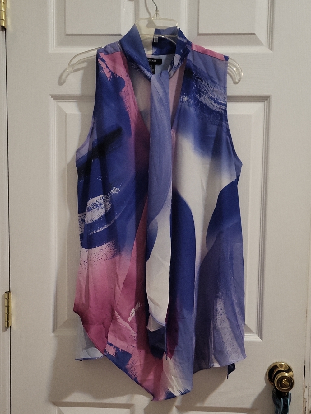 Alfani Sleeveless Tie-Neck Abstract Print Blouse in Blue, Pink, White